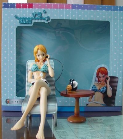 One Piece Nami Figure in box