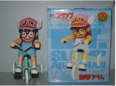 arale anime figure