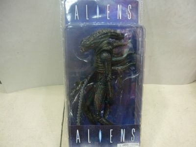 aliens figure