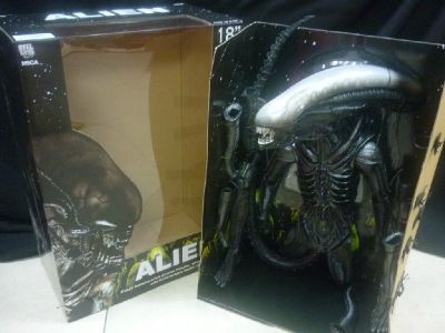 aliens figure