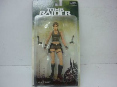 tomb raider figure