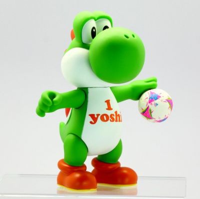 Super Mario Yoshi figure