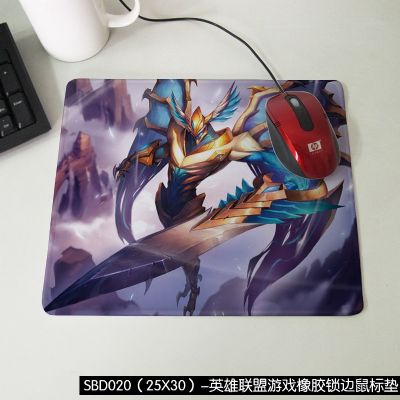 League of Legends anime mouse mat