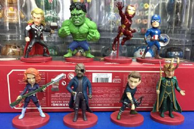 Avengers anime figure