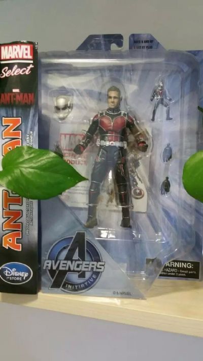 Avengers anime figure