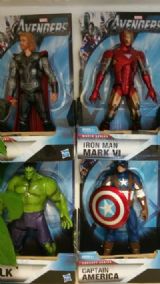 Avengers anime figure