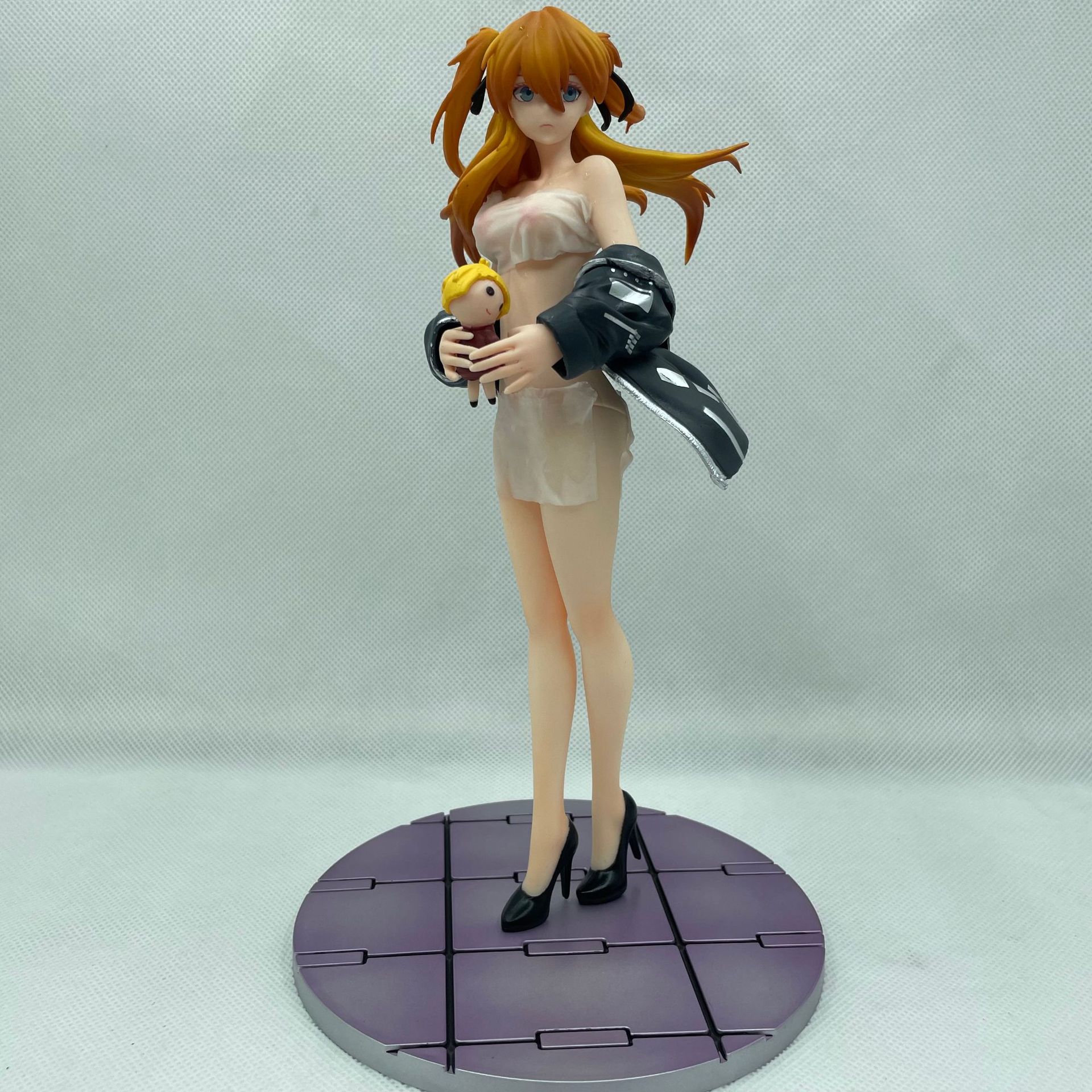 EVA amine figure 23.5cm