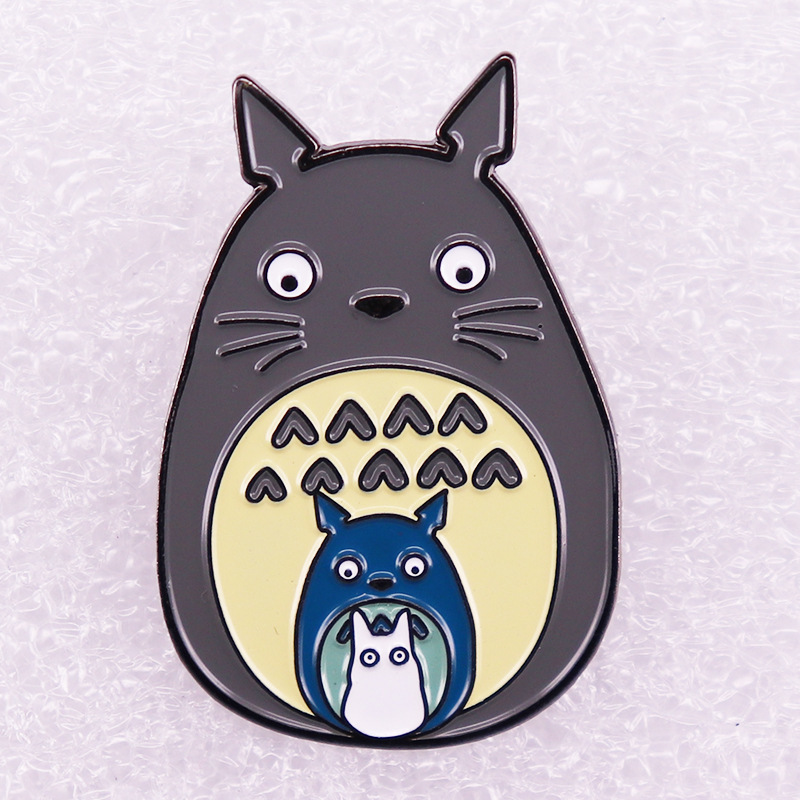 TOTORO anime pin