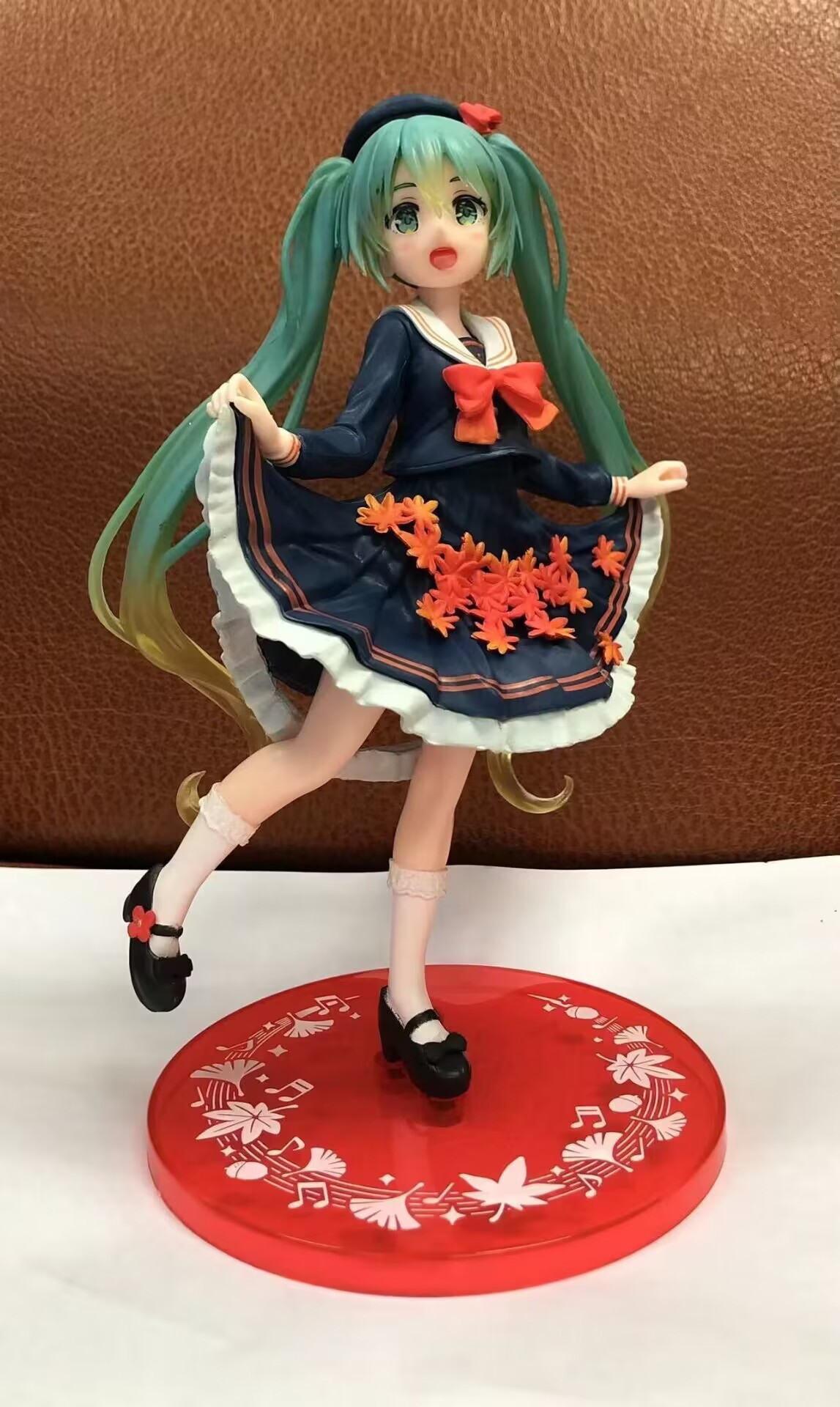 Hatsune Miku anime figure 18cm