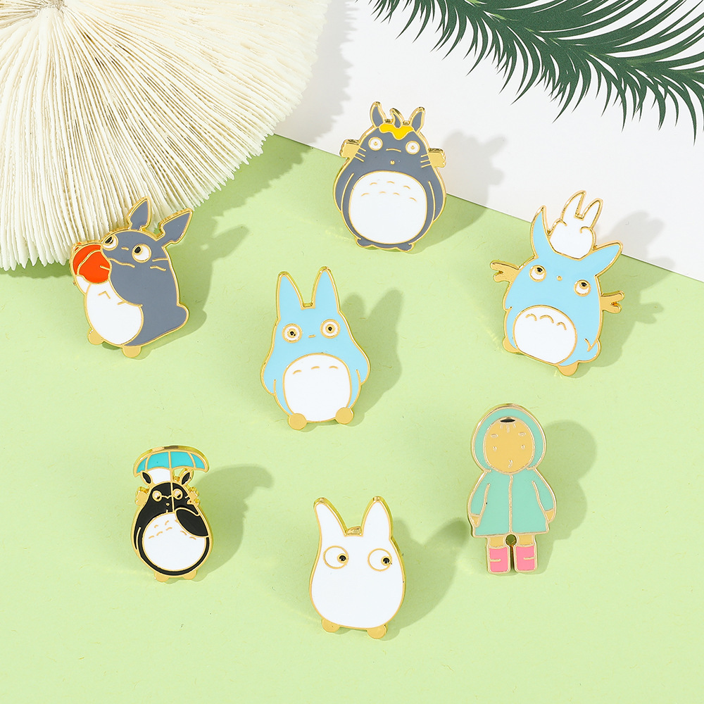 TOTORO anime pin