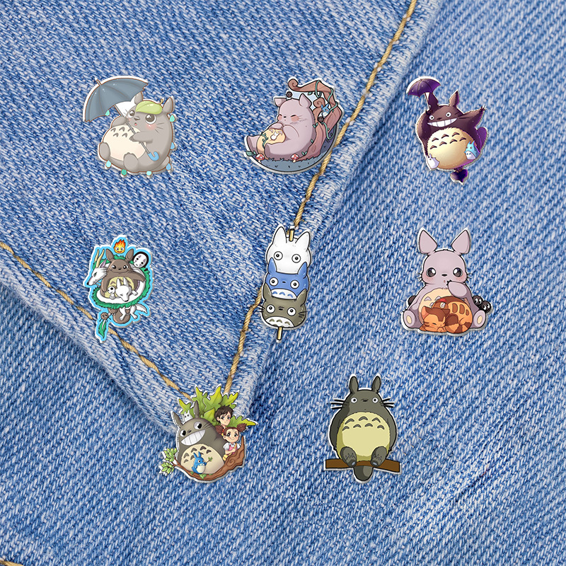 TOTORO anime pin