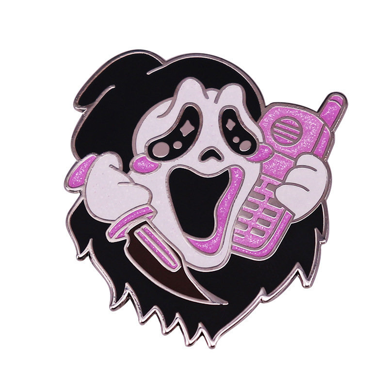 Scream anime pin