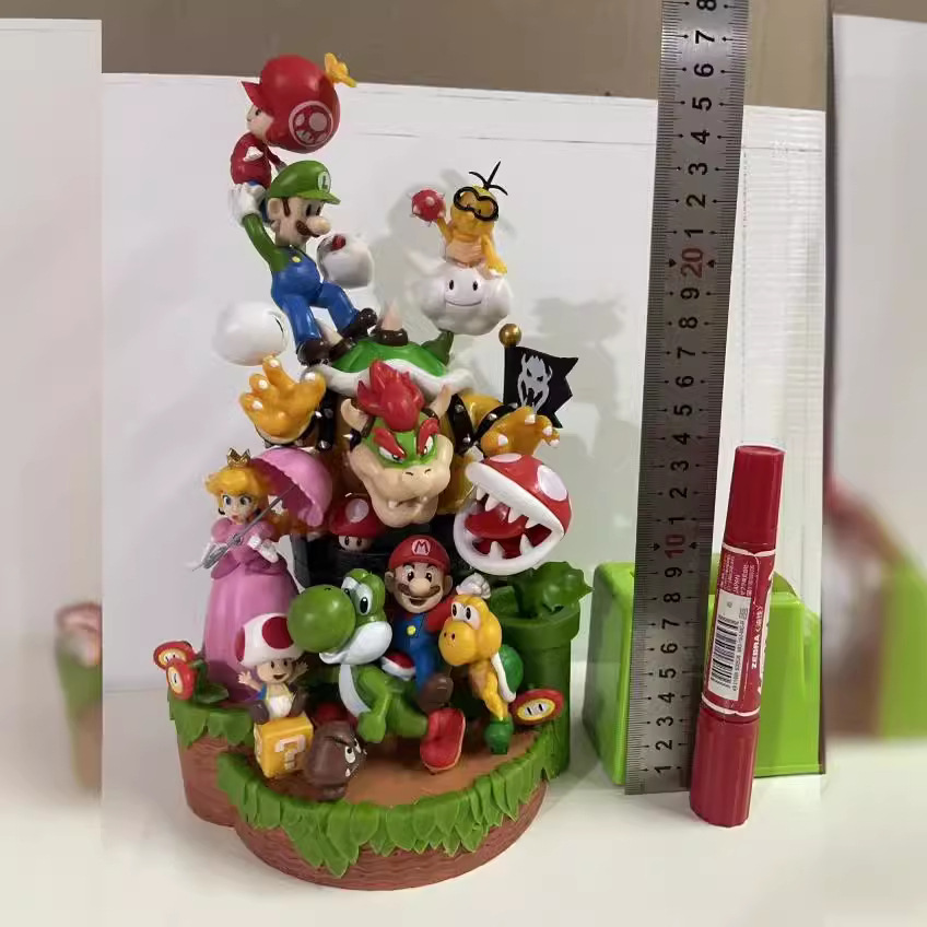 Super Mario anime figure 28cm