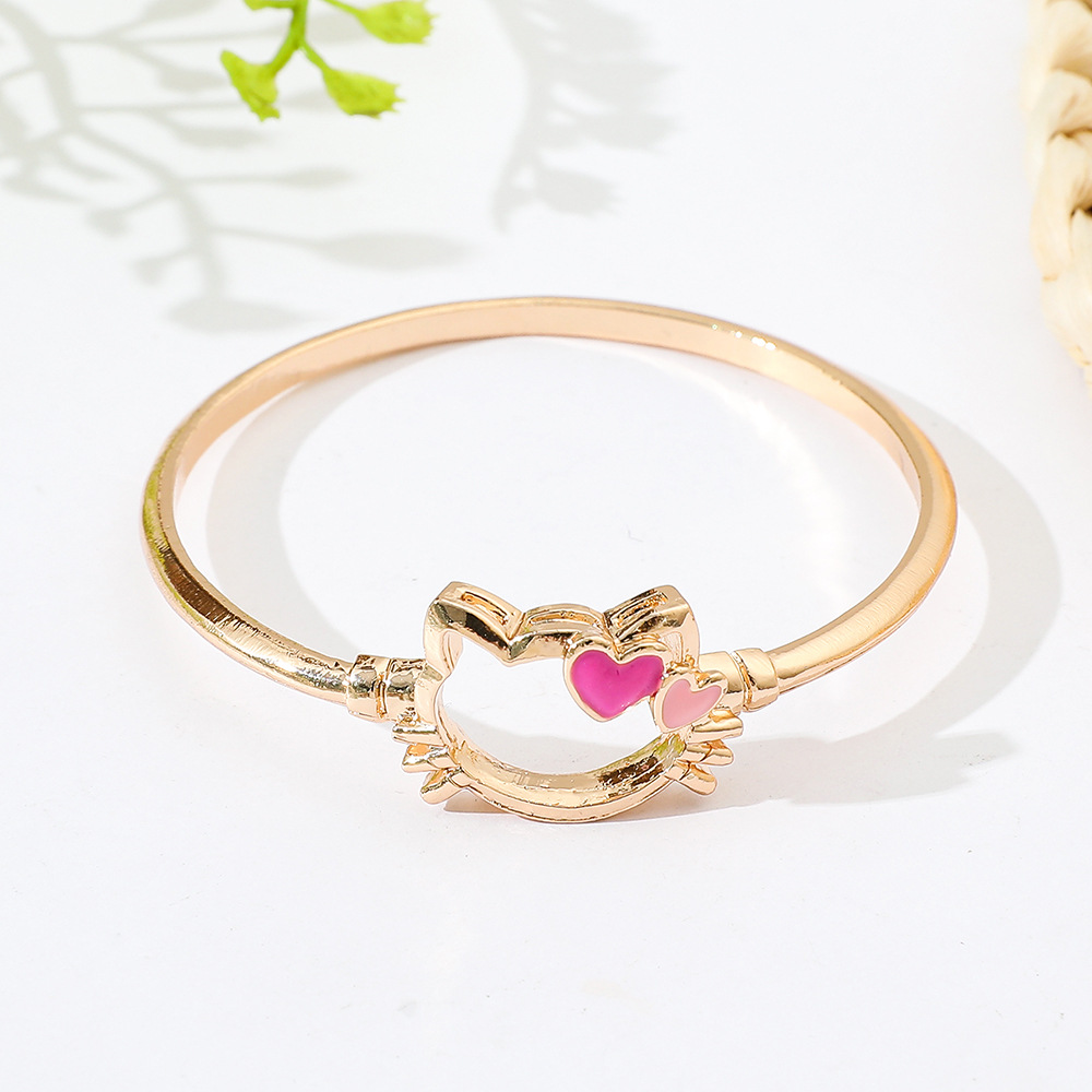 hello kitty anime bracelet