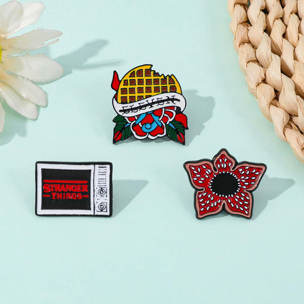 Stranger Things anime pin