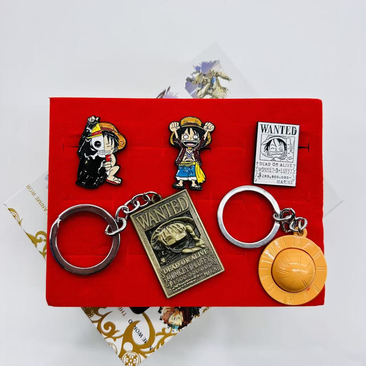 One Piece anime pin set