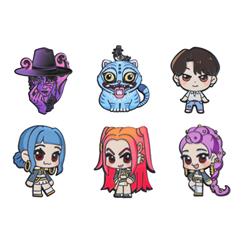 Kpop demon hunters anime pin