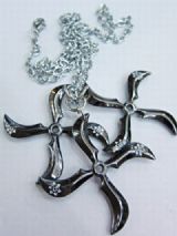Naruto Fuhma Shuriken Necklace(black)