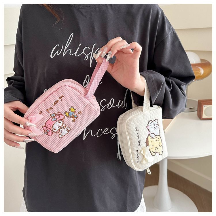 Kuromi anime Plush makeup bag 11*16*8cm