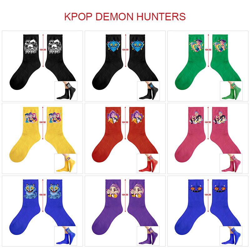 Kpop demon hunters anime socks 5pcs a set