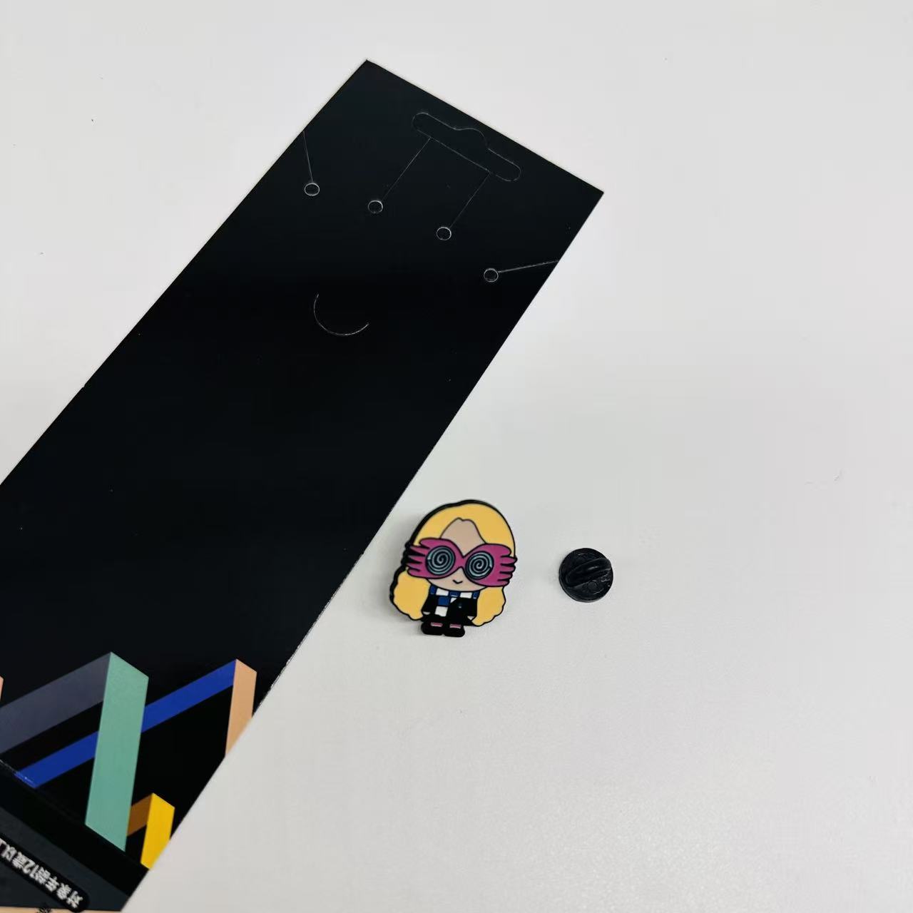 Avatar anime pin