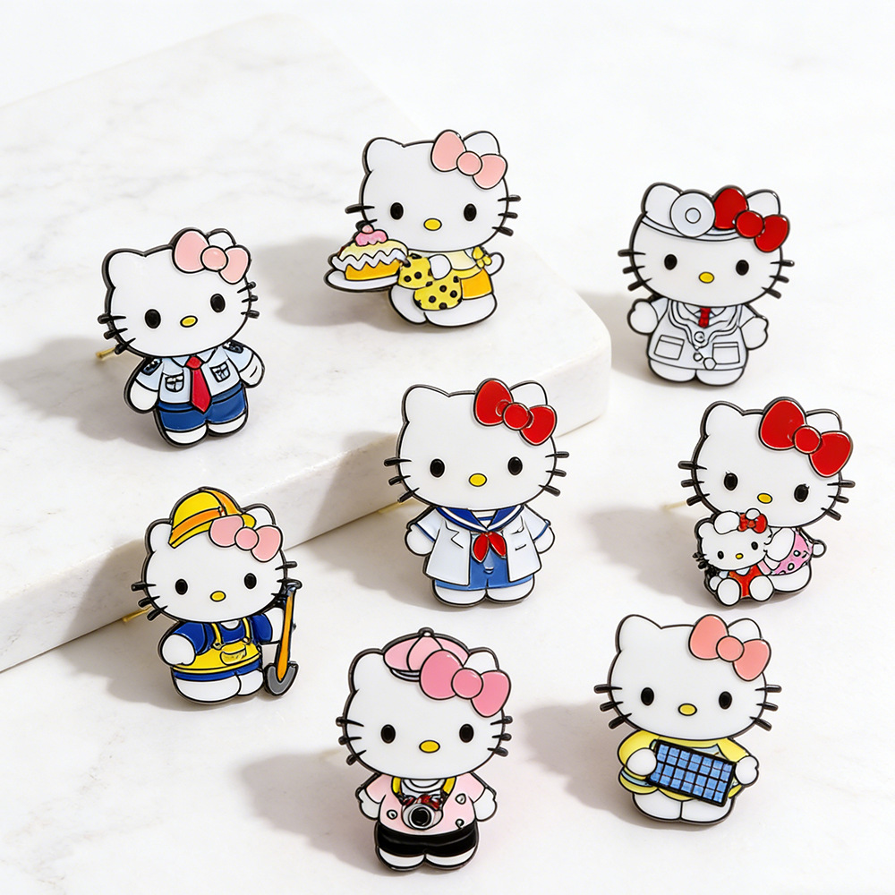 Hello kitty anime pin
