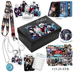 Straykids anime gift box